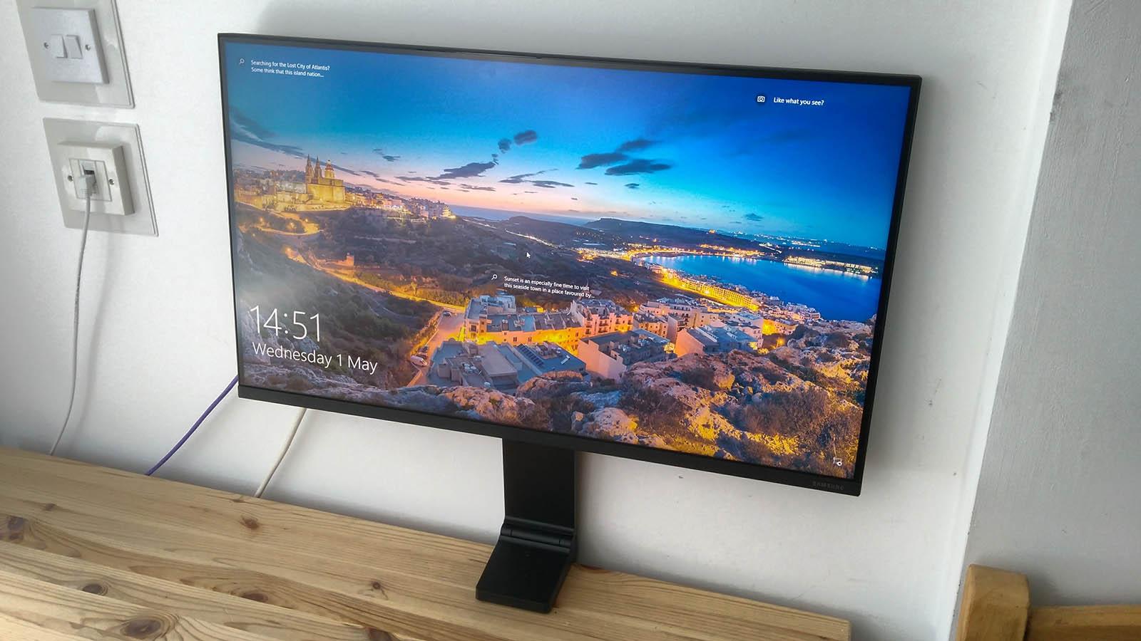 Samsung 27" Space Monitor S27R750 — product image